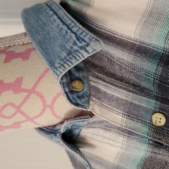 Ki-ko-mo teal, gray, and white flannel top oversized long sleeve button-down L - Picture 3 of 8